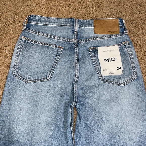 Rag & Bone Logan Mid-Rise Relaxed Wide Leg Jeans Distressed Vandam Light Wash 24 - Picture 5 of 8